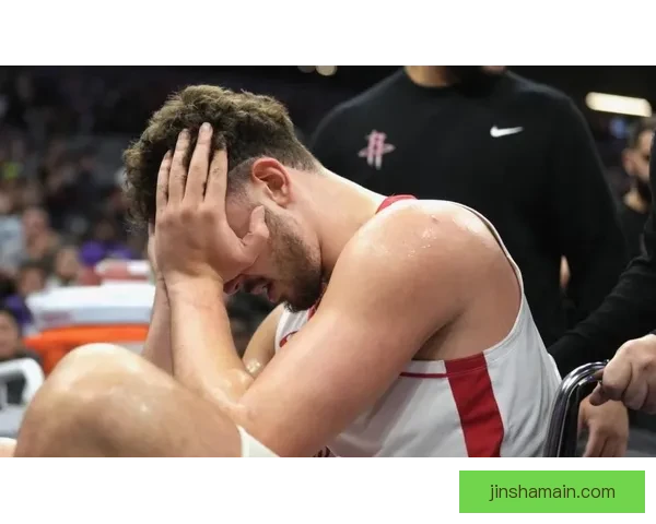 伊森官方海报揭示取胜关键申京表现亮眼仍被质疑核心地位